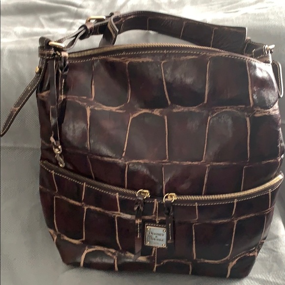 Dooney & Bourke Handbags - Beautiful brown Dooney and Bourke bag.